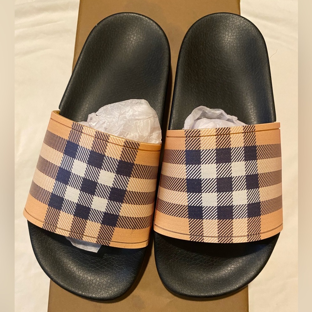 Burberry Black and Tan Check Sandals Size 7 - Picture 4 of 7